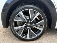 USED 2020 70 PEUGEOT 208 1.2 PureTech GT Line Hatchback 5dr Petrol EAT Euro 6 (s/s) (130 ps) 