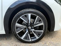 USED 2020 70 PEUGEOT 208 1.2 PureTech GT Line Hatchback 5dr Petrol EAT Euro 6 (s/s) (130 ps) 