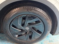 USED 2022 72 VOLKSWAGEN ID.4 Pure 52kWh Life SUV 5dr Electric Auto (148 ps)+2 CABLES+1 OWNER FROM NEW+NAV+HISTORY+HALF LEATHER HEATED SEATS+HEATED MIRRORS+AUTO LED LIGHTS+PRIVACY+CLIMATE+PARK CONTROL+MEDIA+ASSISTANCE PACK+INFO PACK+18