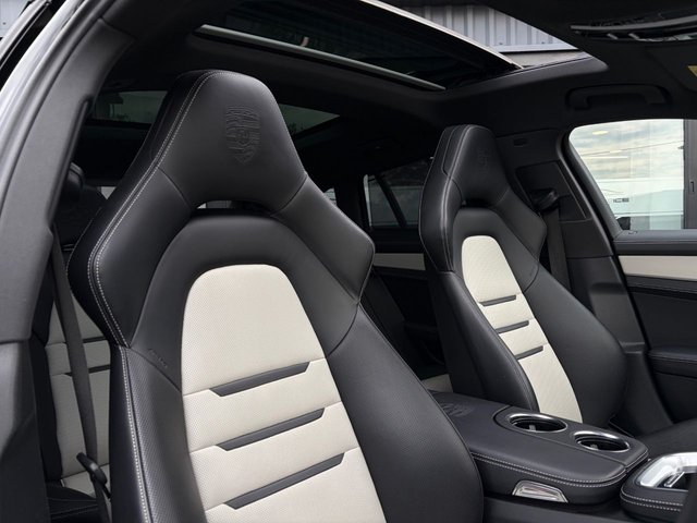 View our PORSCHE PANAMERA