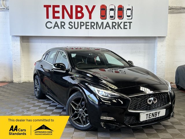 View our INFINITI Q30