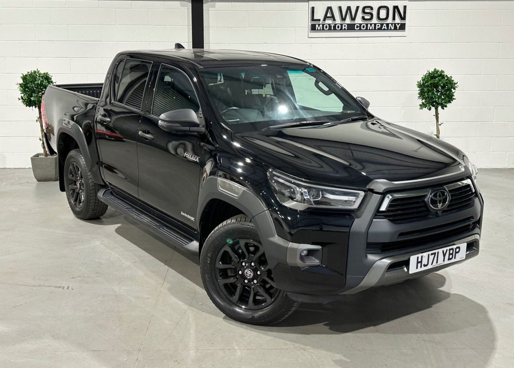 USED 2022 71 TOYOTA HI-LUX 2.8 D-4D Invincible X Pickup Double Cab 4dr Diesel Manual 4WD Euro 6 (s/s) (204 ps) 