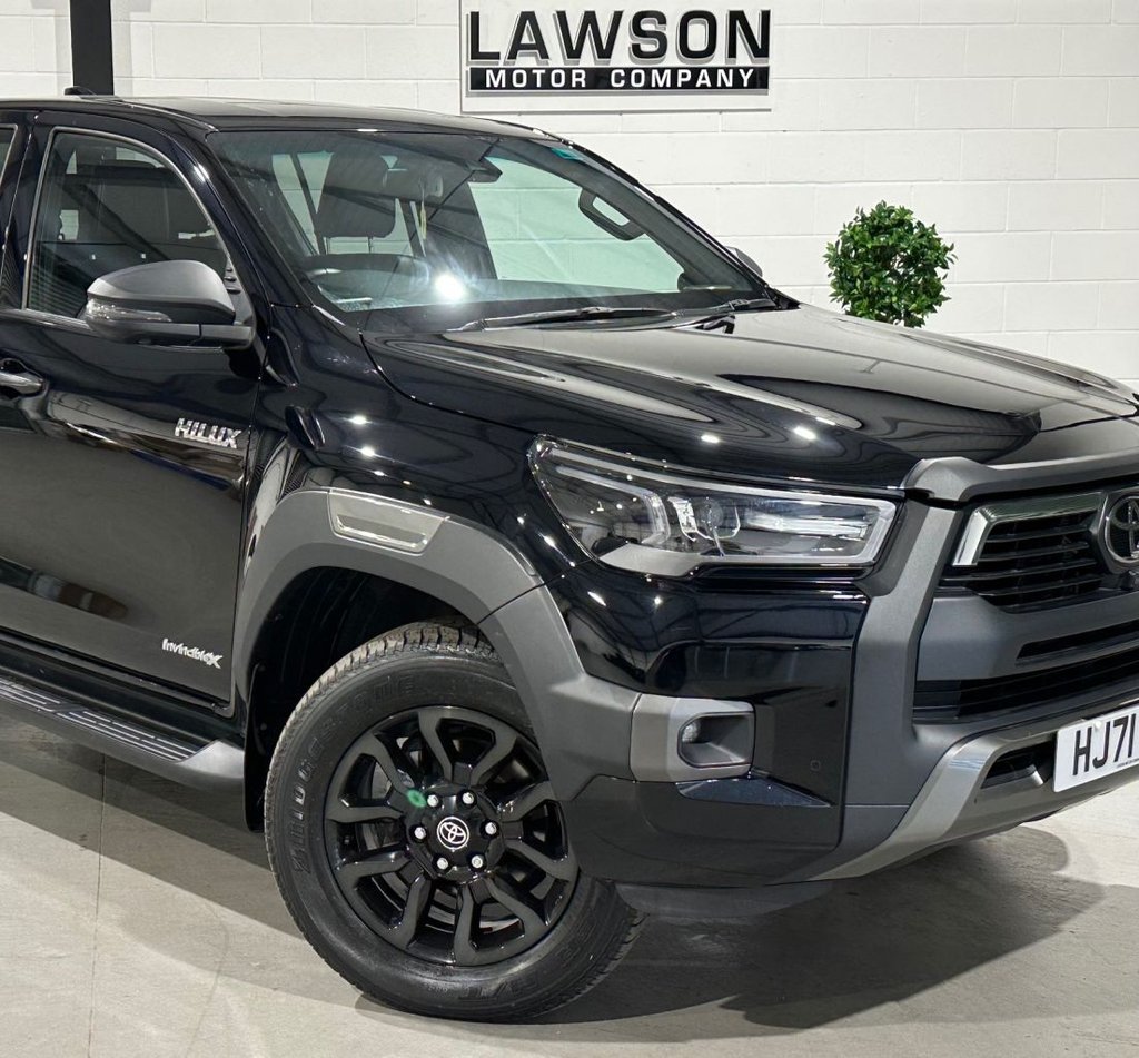 USED 2022 71 TOYOTA HI-LUX 2.8 D-4D Invincible X Pickup Double Cab 4dr Diesel Manual 4WD Euro 6 (s/s) (204 ps) 