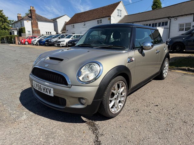 2007 56 MINI Hatch 1.6 Cooper S Hatchback 3dr Petrol Manual Euro 4 (175 ps)
