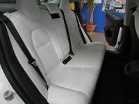 USED 2022 22 TESLA Model 3 Standard Range Plus Saloon 4dr Electric Auto RWD (241 bhp) SUNROOF SAT NAV PARKING CAMERA LEATHER HEATED SEATS CRUISE CONTROL 1 OWNER SERVICE HISTORY WARRANTY