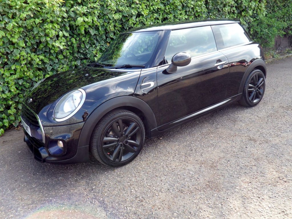 USED 2017 17 MINI HATCH 1.5 Cooper Hatchback 3dr Petrol Manual Euro 6 (s/s) (136 ps) &pound;1700 John Cooper Works Sport Pack