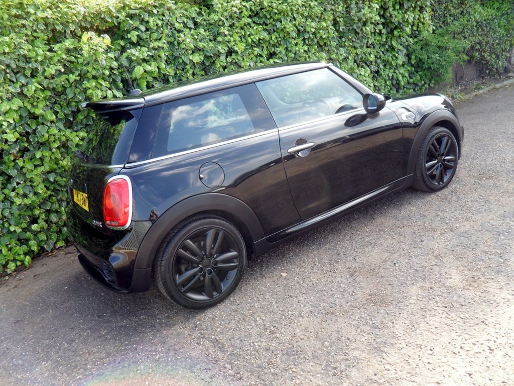 USED 2017 17 MINI HATCH 1.5 Cooper Hatchback 3dr Petrol Manual Euro 6 (s/s) (136 ps) &pound;1700 John Cooper Works Sport Pack