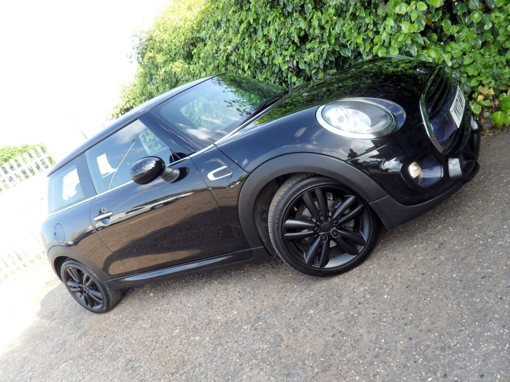 USED 2017 17 MINI HATCH 1.5 Cooper Hatchback 3dr Petrol Manual Euro 6 (s/s) (136 ps) &pound;1700 John Cooper Works Sport Pack