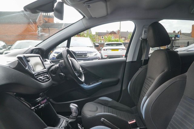 View our PEUGEOT 208