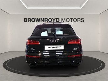 View our AUDI Q5