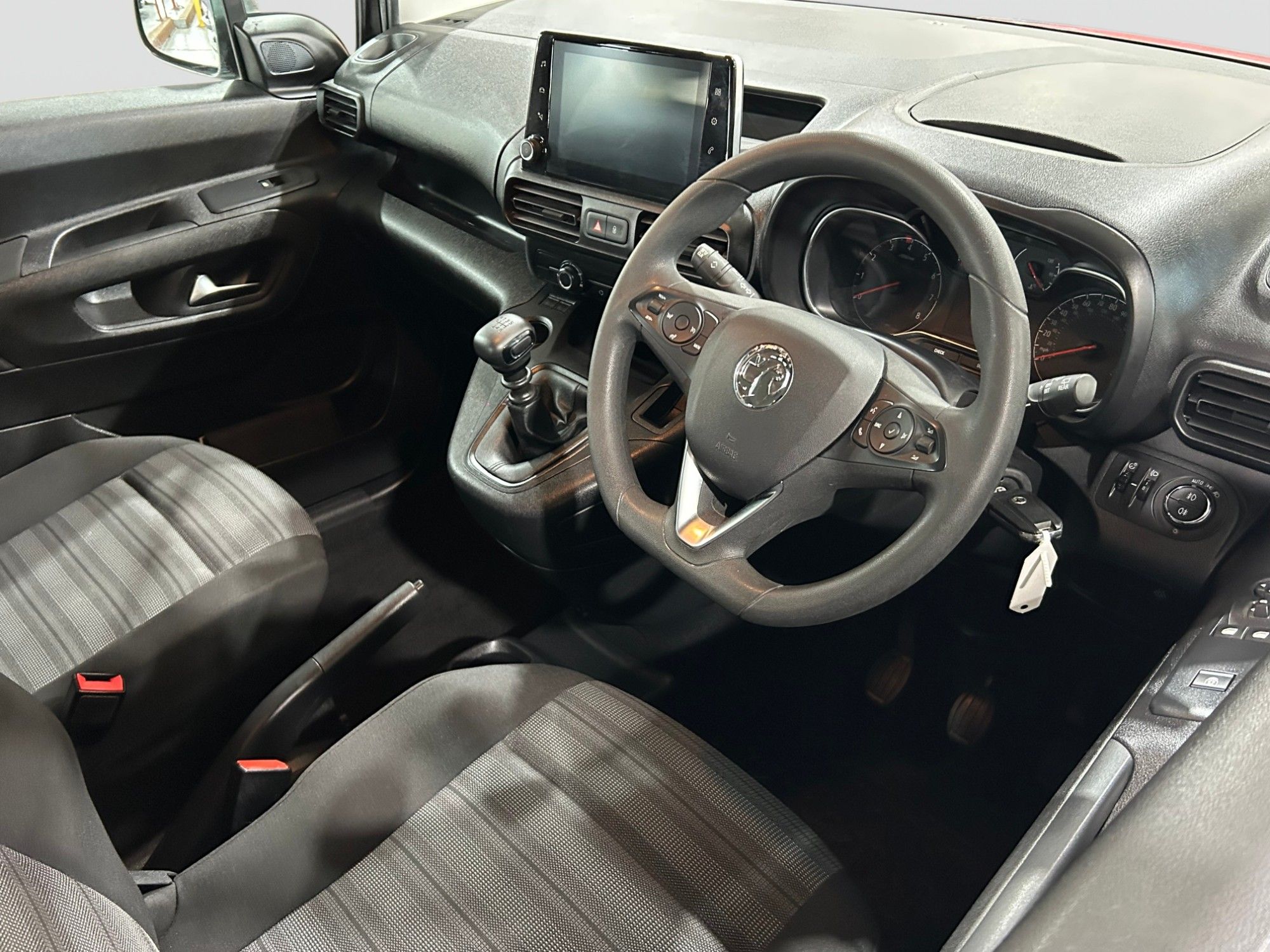 USED 2021 70 VAUXHALL COMBO LIFE 1.2 Turbo Edition MPV 5dr Petrol Manual Euro 6 (s/s) (110 ps) 