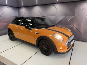 2014 MINI HATCH