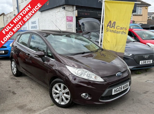 View our Ford Fiesta 1.4 Zetec Hatchback 5dr Petrol Manual (133 g/km, 94 bhp)