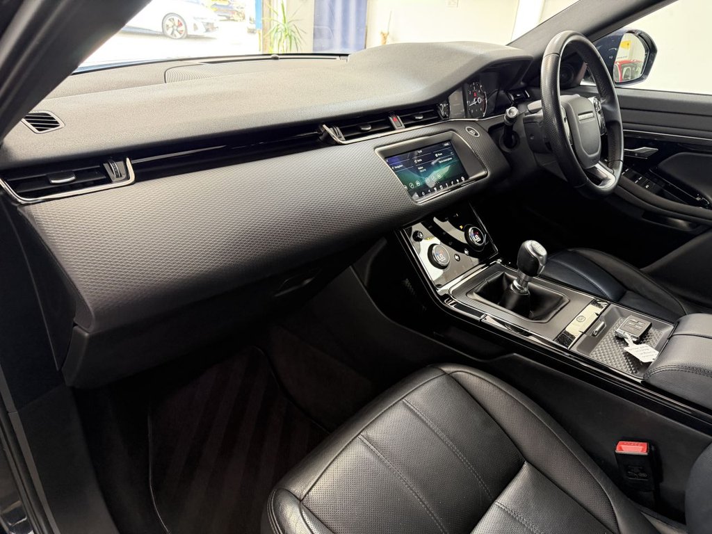 USED 2019 69 LAND ROVER RANGE ROVER EVOQUE 2.0 D150 R-Dynamic S SUV 5dr Diesel Manual FWD Euro 6 (s/s) (150 ps) 