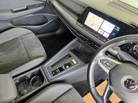 USED 2021 21 VOLKSWAGEN GOLF 2.0 TDI Style Hatchback 5dr Diesel DSG Euro 6 (s/s) (150 ps) 