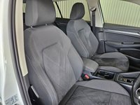 USED 2021 21 VOLKSWAGEN GOLF 2.0 TDI Style Hatchback 5dr Diesel DSG Euro 6 (s/s) (150 ps) 