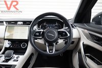 USED 2022 22 JAGUAR F-PACE 2.0 D200 MHEV R-Dynamic SE SUV 5dr Diesel Auto AWD Euro 6 (s/s) (204 ps) CarPlay + Meridian + Heated Wheel