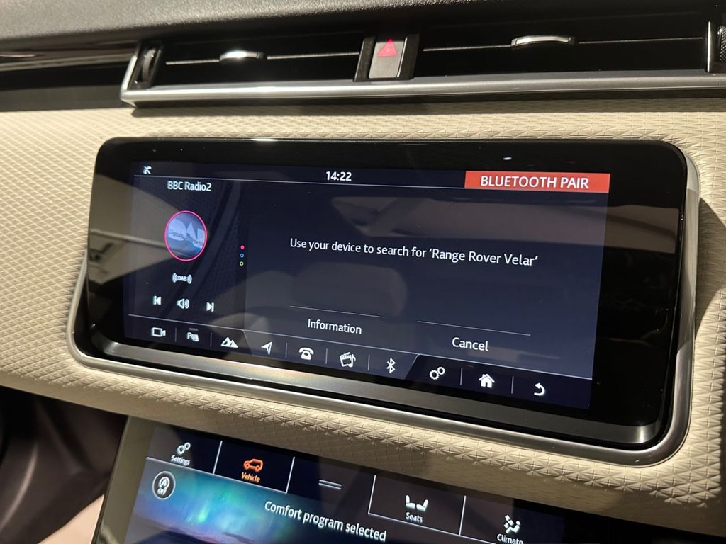 USED 2020 70 LAND ROVER RANGE ROVER VELAR 2.0 D180 R-Dynamic S SUV 5dr Diesel Auto 4WD Euro 6 (s/s) (180 ps) 