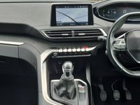 USED 2019 69 PEUGEOT 3008 1.2 PureTech Allure 5dr  ** Sat Nav ** Reverse Camera ** Full Service History **