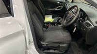 USED 2020 70 VAUXHALL ASTRA 1.2 Turbo SE Hatchback 5dr Petrol Manual Euro 6 (s/s) (110 ps) 
