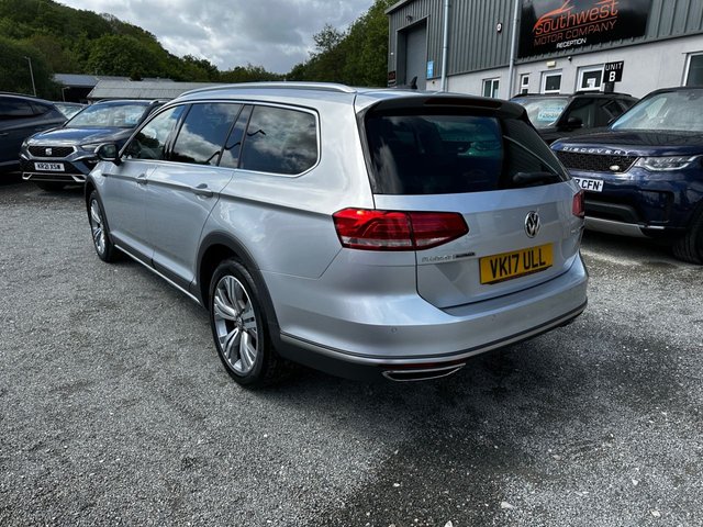 View our VOLKSWAGEN PASSAT
