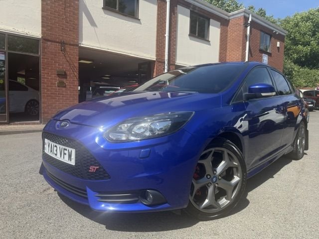 View our FORD FOCUS
