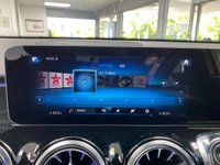 USED 2020 20 MERCEDES-BENZ GLB 2.0 GLB220d AMG Line (Premium) SUV 5dr Diesel 8G-DCT 4MATIC Euro 6 (s/s) (5 Seat) (190 ps) POLAR WHITE / ARTICO LEATHER - DINAMICA MICROFIBRE CLOTH (BLACK / RED STITCHING) AUTOMATIC / ONLY 34353 MILES FROM NEW / ONLY &pound;200 ROAD TAX / APPLE CARPLAY & ANDROID AUTO / WIRELESS CHARGING / TOUCHPAD / REVERSING CAMERA / PARK ASSIST / ELECTRIC TAILGATE / HEATED SEATS / CRUISE CONTROL