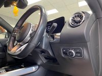 USED 2020 20 MERCEDES-BENZ GLB 2.0 GLB220d AMG Line (Premium) SUV 5dr Diesel 8G-DCT 4MATIC Euro 6 (s/s) (5 Seat) (190 ps) POLAR WHITE / ARTICO LEATHER - DINAMICA MICROFIBRE CLOTH (BLACK / RED STITCHING) AUTOMATIC / ONLY 34353 MILES FROM NEW / ONLY &pound;200 ROAD TAX / APPLE CARPLAY & ANDROID AUTO / WIRELESS CHARGING / TOUCHPAD / REVERSING CAMERA / PARK ASSIST / ELECTRIC TAILGATE / HEATED SEATS / CRUISE CONTROL
