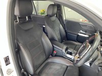 USED 2020 20 MERCEDES-BENZ GLB 2.0 GLB220d AMG Line (Premium) SUV 5dr Diesel 8G-DCT 4MATIC Euro 6 (s/s) (5 Seat) (190 ps) POLAR WHITE / ARTICO LEATHER - DINAMICA MICROFIBRE CLOTH (BLACK / RED STITCHING) AUTOMATIC / ONLY 34353 MILES FROM NEW / ONLY &pound;200 ROAD TAX / APPLE CARPLAY & ANDROID AUTO / WIRELESS CHARGING / TOUCHPAD / REVERSING CAMERA / PARK ASSIST / ELECTRIC TAILGATE / HEATED SEATS / CRUISE CONTROL
