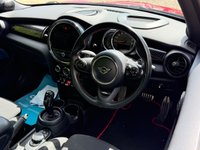 USED 2019 68 MINI HATCH 2.0 Cooper S Sport Hatchback 3dr Petrol Steptronic Euro 6 (s/s)  Sunroof, HUD, Huge Spec, Auto