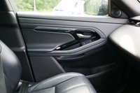 USED 2020 70 LAND ROVER RANGE ROVER EVOQUE 2.0 D150 MHEV R-Dynamic S SUV 5dr Diesel Auto 4WD Euro 6 (s/s) (150 ps) SANTORINI BLACK METALLIC PAINTWORK + SUNROOF + REAR CAMERA + APPLE CARPLAY