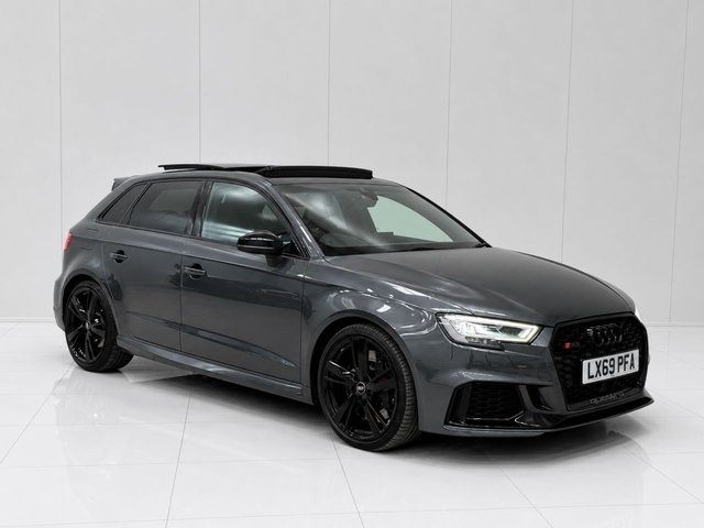 View our AUDI RS3