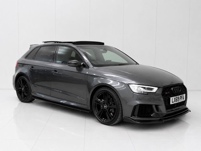 View our AUDI RS3
