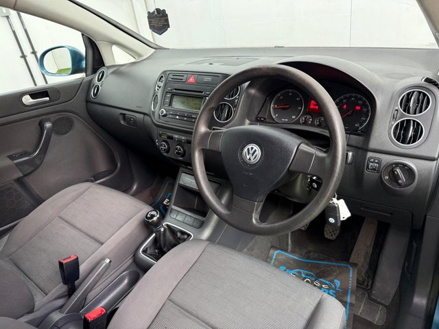 View our VOLKSWAGEN GOLF PLUS