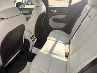 USED 2020 69 VOLVO XC40 2.0 T4 Inscription Pro SUV 5dr Petrol Auto AWD Euro 6 (s/s) (190 ps) 