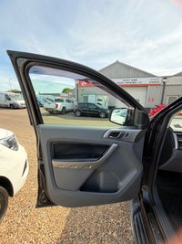USED 2016 16 FORD RANGER 3.2 TDCi Limited 1 Pickup Double Cab 4dr Diesel Manual 4WD Euro 5 (s/s) (200 ps) Drives superb