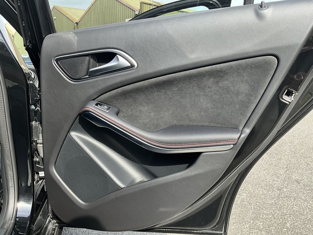 USED 2017 17 MERCEDES-BENZ A-CLASS 2.1 A200d AMG Line Hatchback 5dr Diesel 7G-DCT Euro 6 (s/s) (136 ps) Sat Nav, Rear Camera