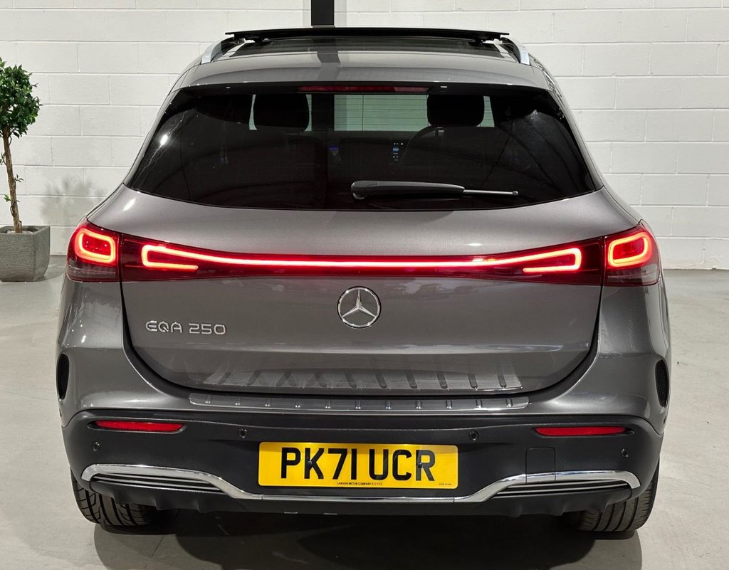 USED 2022 71 MERCEDES-BENZ EQA EQA 250 66.5kWh AMG Line (Premium) SUV 5dr Electric Auto (190 ps) 