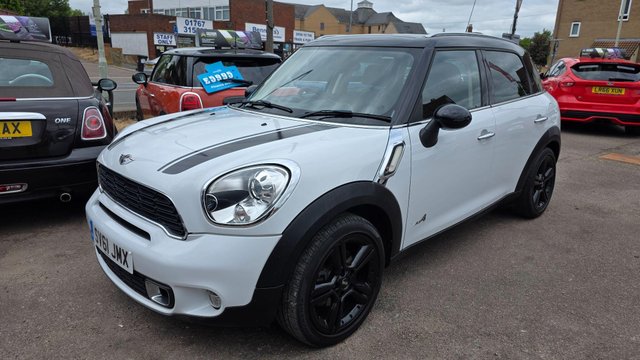 View our MINI COUNTRYMAN