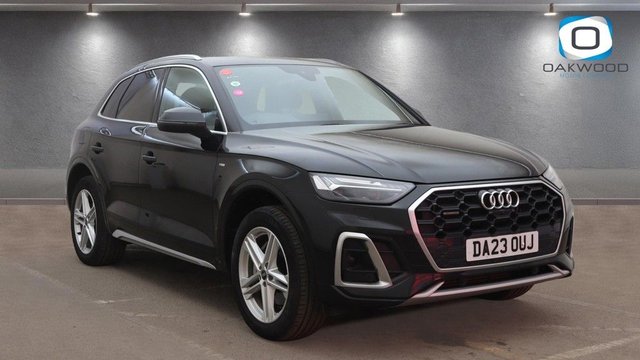 View our Audi Q5 2.0 TFSIe 50 S line SUV 5dr Petrol Plug-in Hybrid S Tronic quattro Euro 6 (s/s) 17.9kWh (299 ps)