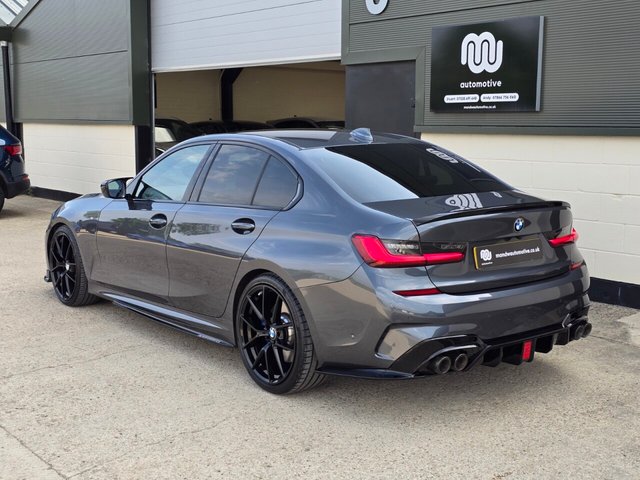 View our BMW 3 SERIES