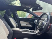 USED 2017 67 JAGUAR XE 2.0i R-Sport Auto Euro 6 (s/s) 4dr PART X TO CLEAR NO WARRANTY
