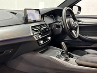 USED 2018 18 BMW 5 SERIES 3.0 530d M Sport Touring 5dr Diesel Auto xDrive Euro 6 (s/s) (265 ps) CUSTOM PACK 2