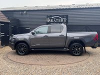 USED 2023 23 TOYOTA HI-LUX 2.8 D-4D Invincible X Pickup Double Cab 4dr Diesel Manual 4WD Euro 6 (s/s) (204 ps) Px Welcome Finance Available