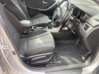 USED 2015 15 HYUNDAI I30 1.6 CRDi Blue Drive SE Hatchback 5dr Diesel Manual Euro 6 (s/s) (110 ps) GOOD SERVICE HISTORY YEARS MOT