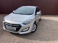 USED 2015 15 HYUNDAI I30 1.6 CRDi Blue Drive SE Hatchback 5dr Diesel Manual Euro 6 (s/s) (110 ps) GOOD SERVICE HISTORY YEARS MOT