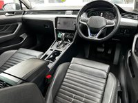 USED 2022 22 VOLKSWAGEN PASSAT 1.4 TSI 13kWh GTE Saloon 4dr Petrol Plug-in Hybrid DSG Euro 6 (s/s) (218 ps) Good Service History  |  1 Owner From Brand New  |  Set of 2 Keys