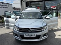 USED 2015 65 VOLKSWAGEN TIGUAN 2.0 TDI BlueMotion Tech R-Line SUV 5dr Diesel Manual 4WD Euro 6 (s/s) (150 ps) PARKING SENSORS, AUTO PARK, NAV
