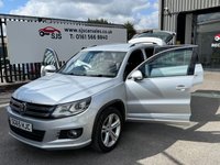 USED 2015 65 VOLKSWAGEN TIGUAN 2.0 TDI BlueMotion Tech R-Line SUV 5dr Diesel Manual 4WD Euro 6 (s/s) (150 ps) PARKING SENSORS, AUTO PARK, NAV