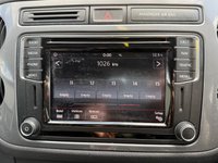 USED 2015 65 VOLKSWAGEN TIGUAN 2.0 TDI BlueMotion Tech R-Line SUV 5dr Diesel Manual 4WD Euro 6 (s/s) (150 ps) PARKING SENSORS, AUTO PARK, NAV